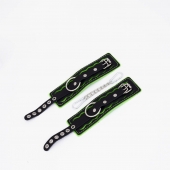 Черно-зеленые кожаные наручники с зеленой строчкой - Crazy Handmade - купить с доставкой в Димитровграде