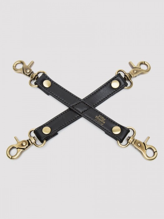 Черный фиксатор для манжет Bound to You Faux Leather Hogtie - Fifty Shades of Grey - купить с доставкой в Димитровграде