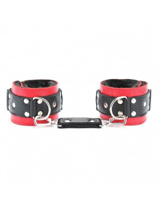 Красно-чёрные кожаные наручники с меховым подкладом - БДСМ Арсенал - купить с доставкой в Димитровграде