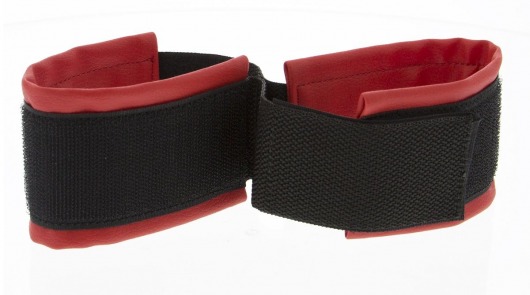 Полиуретановые манжеты для фиксации рук вместе Bound Together Wrist Restraints - Blush Novelties - купить с доставкой в Димитровграде